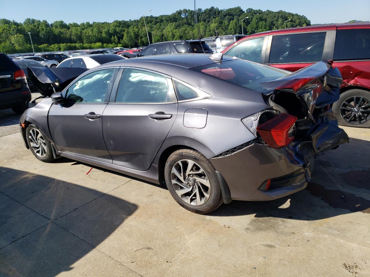 2HGFC2F79JH568358 2018 Honda Civic Ex