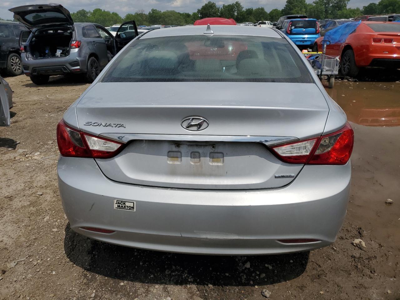 5NPEC4AC1BH001063 2011 Hyundai Sonata Se