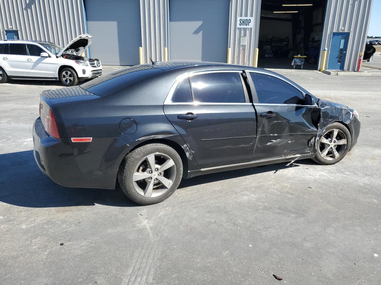 1G1ZC5E1XBF257768 2011 Chevrolet Malibu 1Lt