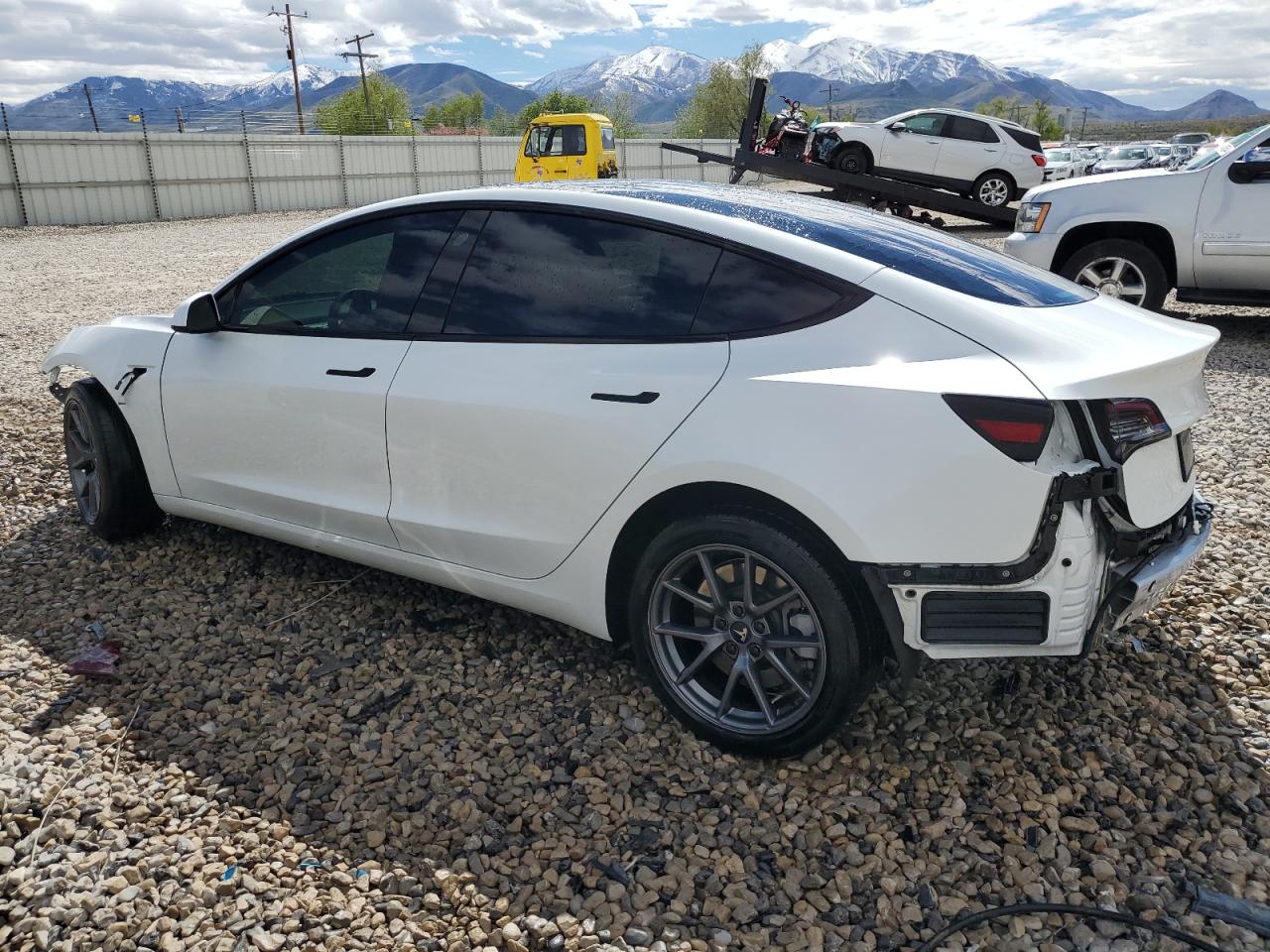 2021 Tesla Model 3 vin: 5YJ3E1EB1MF054994