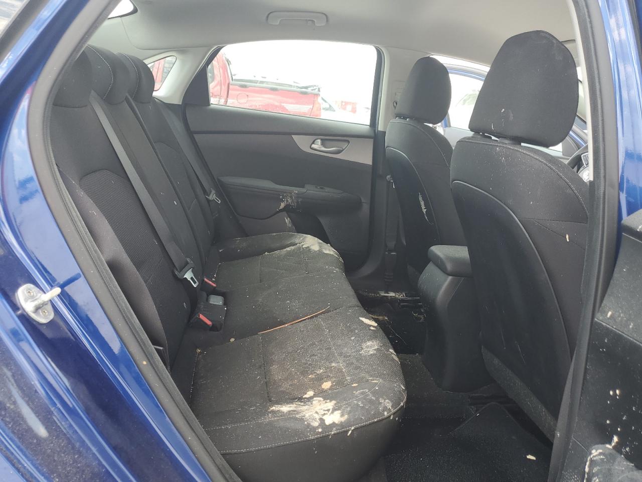 3KPF24AD4KE011736 2019 Kia Forte Fe