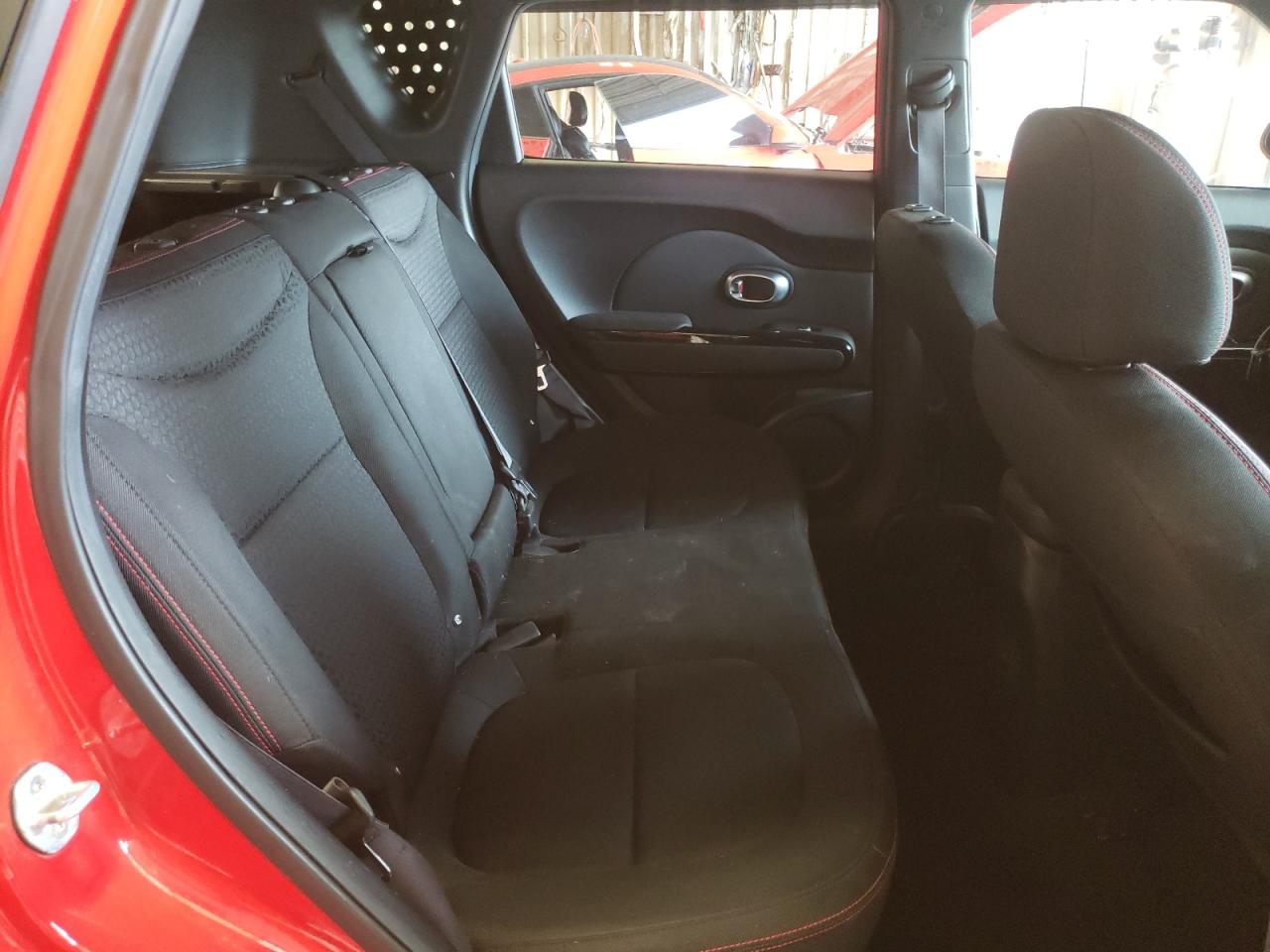 KNDJP3A58K7670076 2019 Kia Soul +