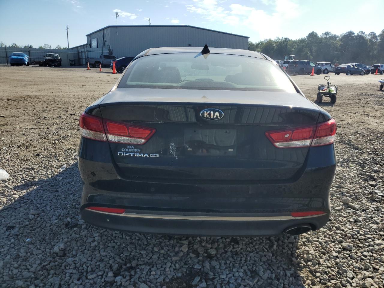 5XXGT4L36JG179325 2018 Kia Optima Lx