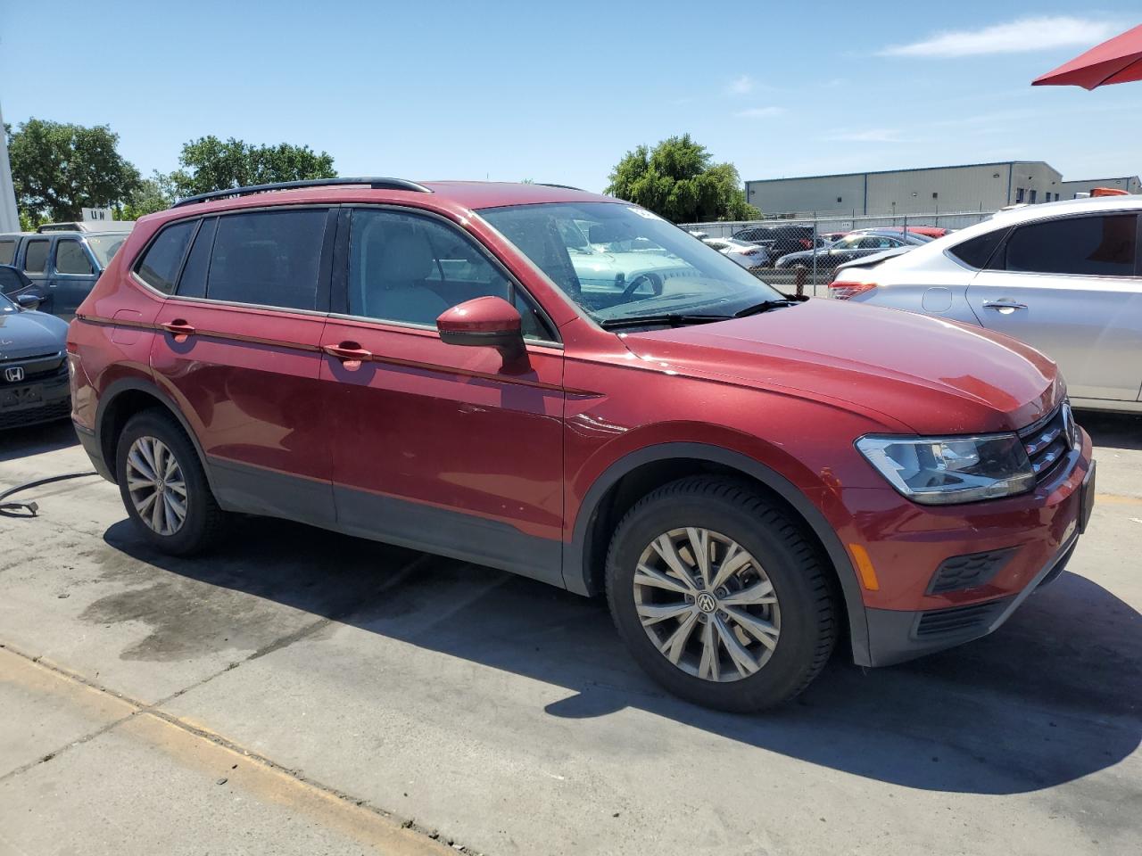 3VV0B7AX1JM204868 2018 Volkswagen Tiguan S