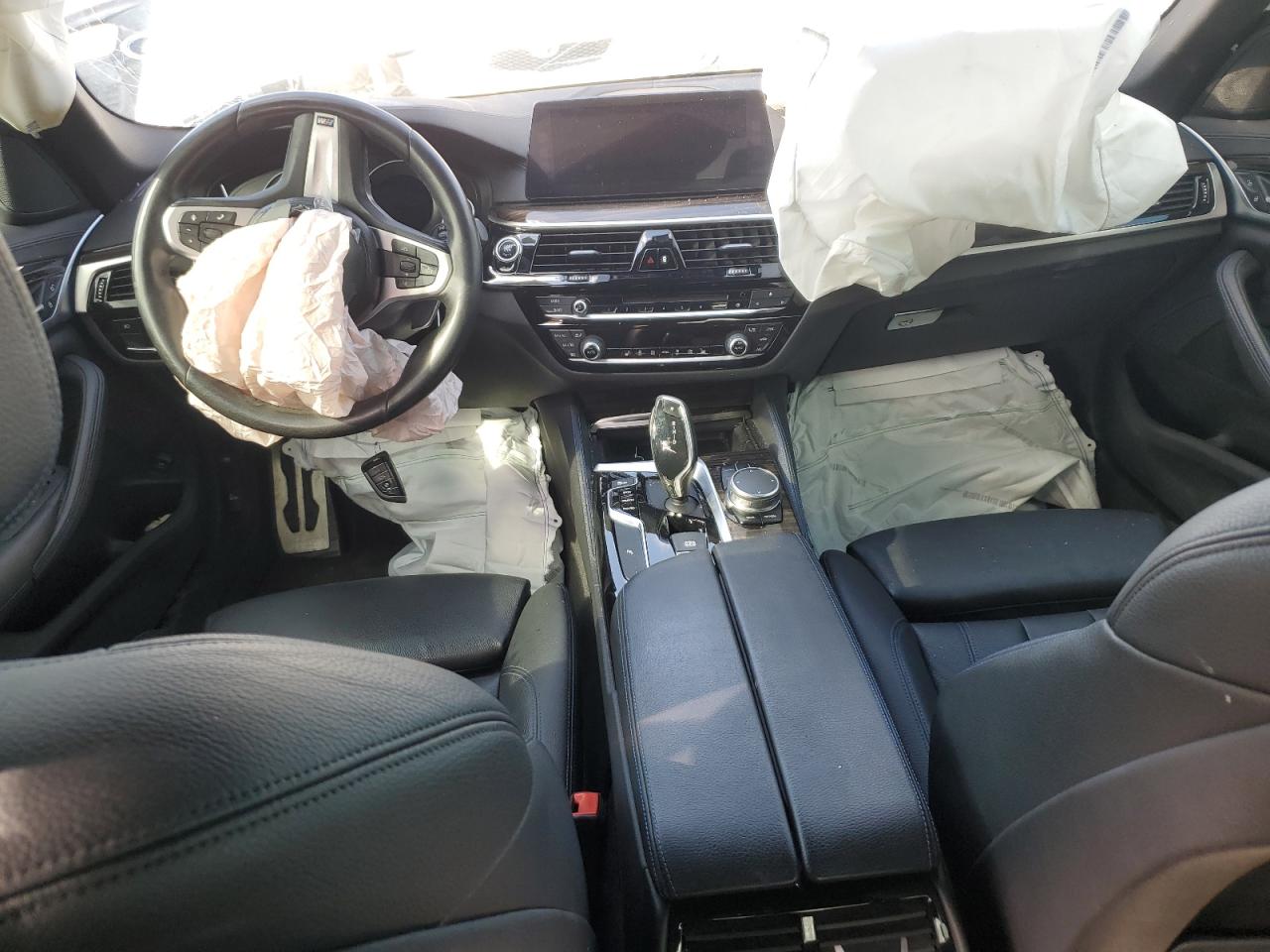 WBAJE5C52JG917814 2018 BMW 540 I