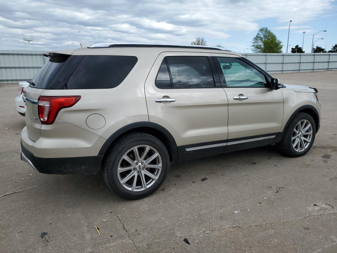 1FM5K8F89HGA00041 2017 Ford Explorer Limited