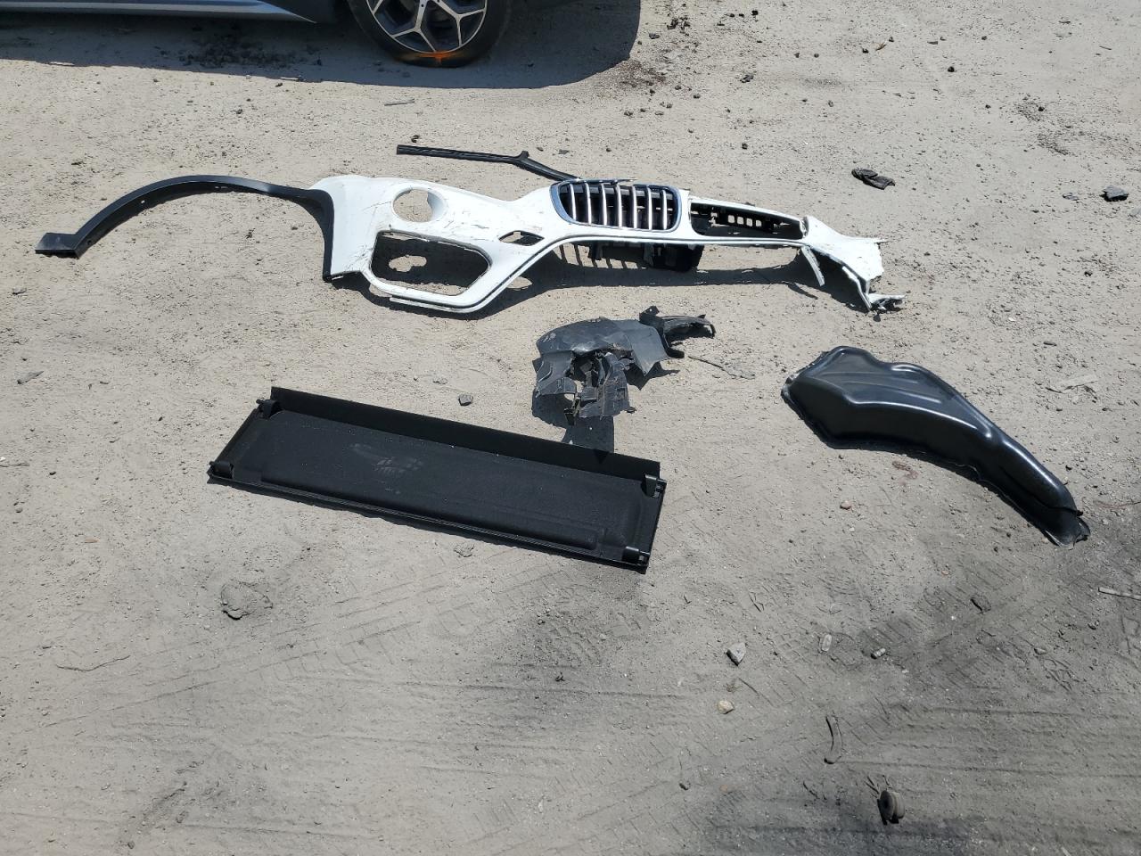 WBXHT3Z30H4A65689 2017 BMW X1 xDrive28I