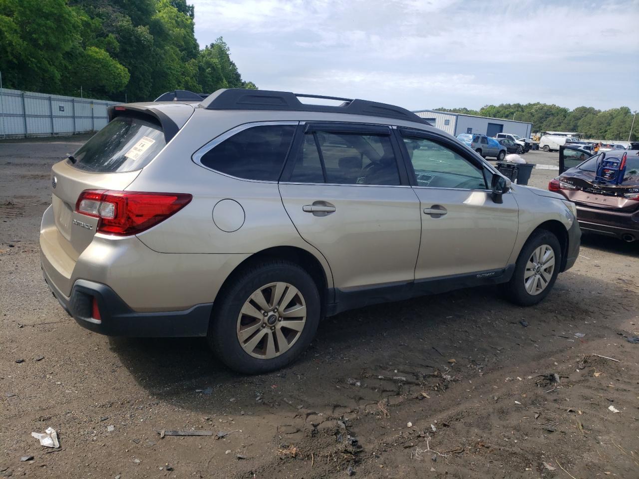 4S4BSAFC2J3250751 2018 Subaru Outback 2.5I Premium