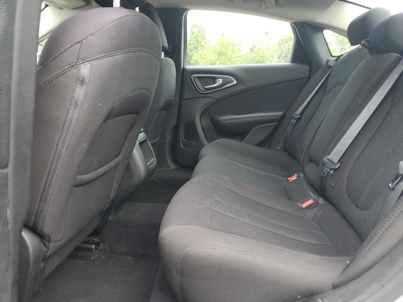 1C3CCCAB5FN552258 2015 Chrysler 200 Limited