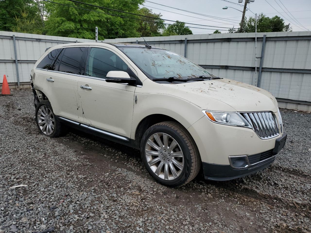 2LMDJ8JK5EBL04699 2014 Lincoln Mkx