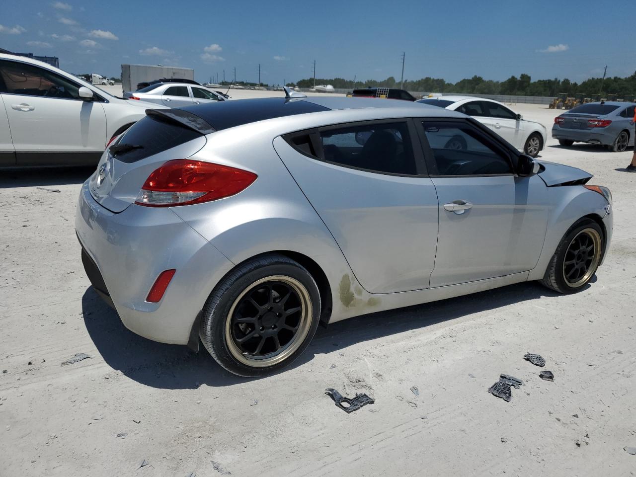 KMHTC6AD8FU243402 2015 Hyundai Veloster