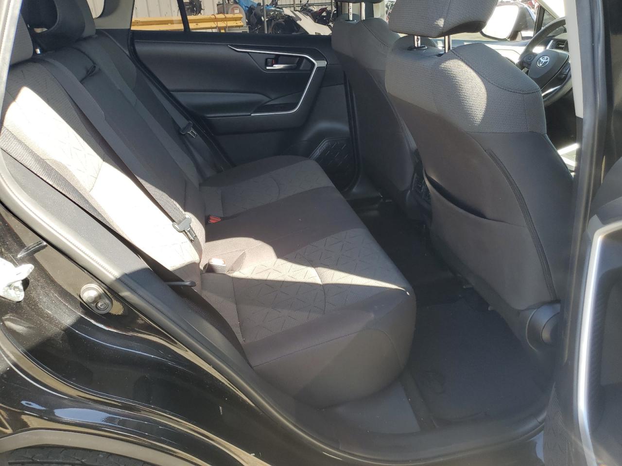 2T3W1RFVXMC098178 2021 Toyota Rav4 Xle