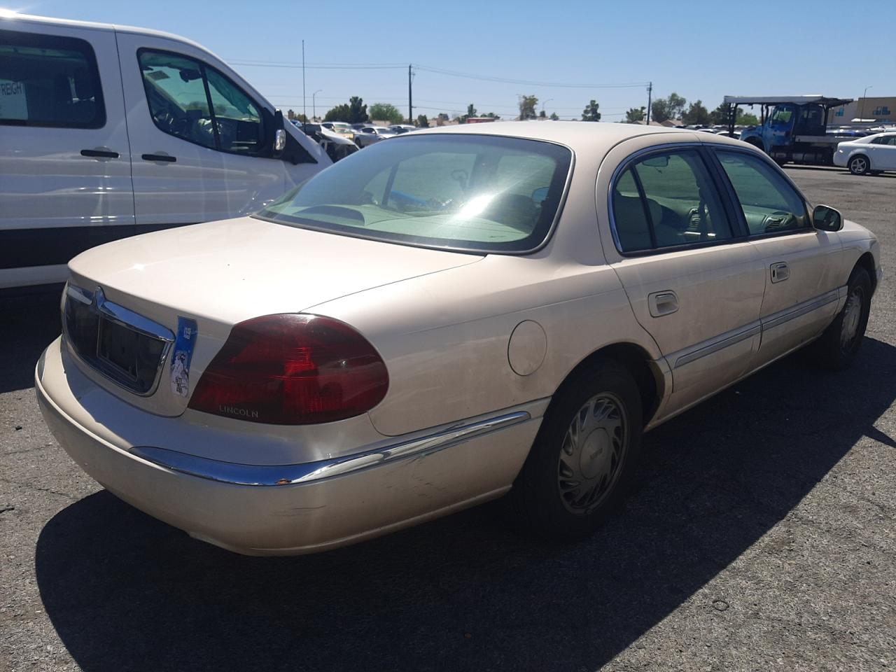 1LNFM97V1WY613450 1998 Lincoln Continental