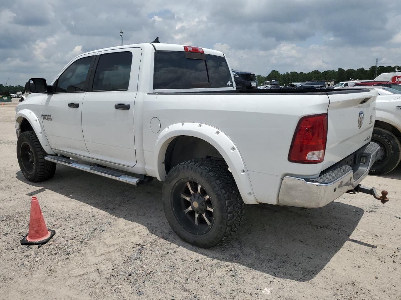 1C6RR7LT2ES247423 2014 Ram 1500 Slt