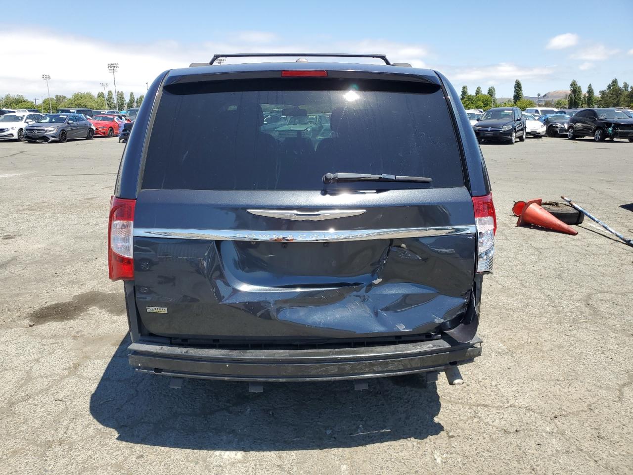 2C4RC1BG1DR744104 2013 Chrysler Town & Country Touring