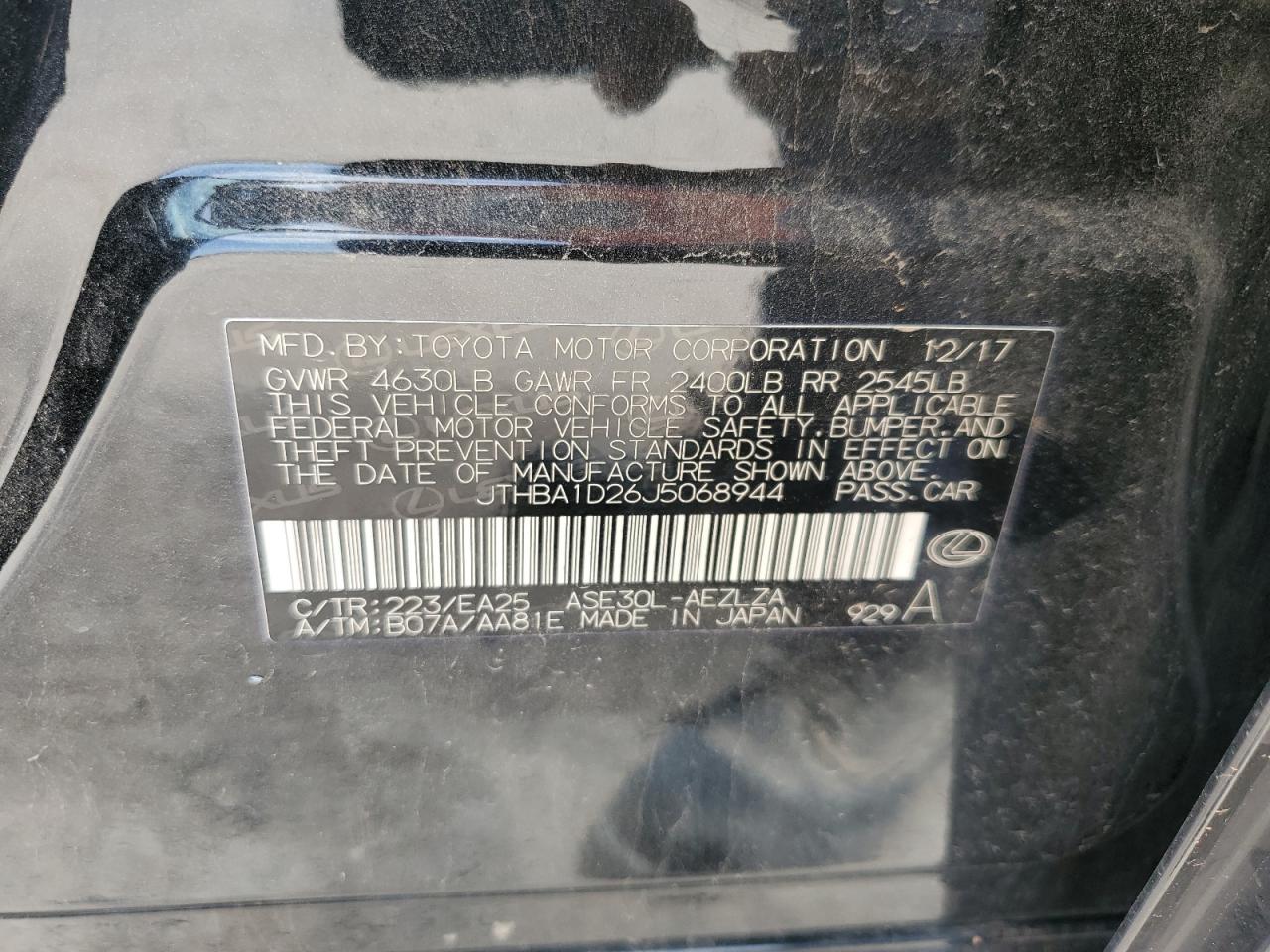 JTHBA1D26J5068944 2018 Lexus Is 300