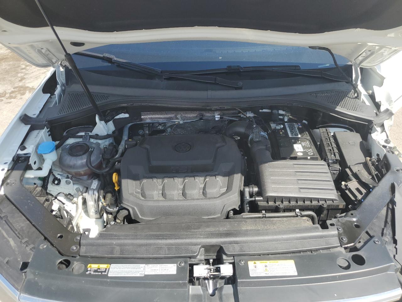 3VV4B7AX7MM116784 2021 Volkswagen Tiguan Sel Premium R-Line
