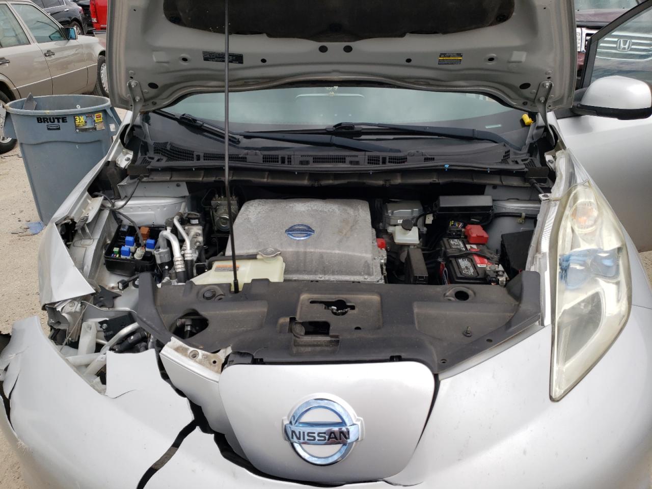 1N4AZ0CP9EC333733 2014 Nissan Leaf S