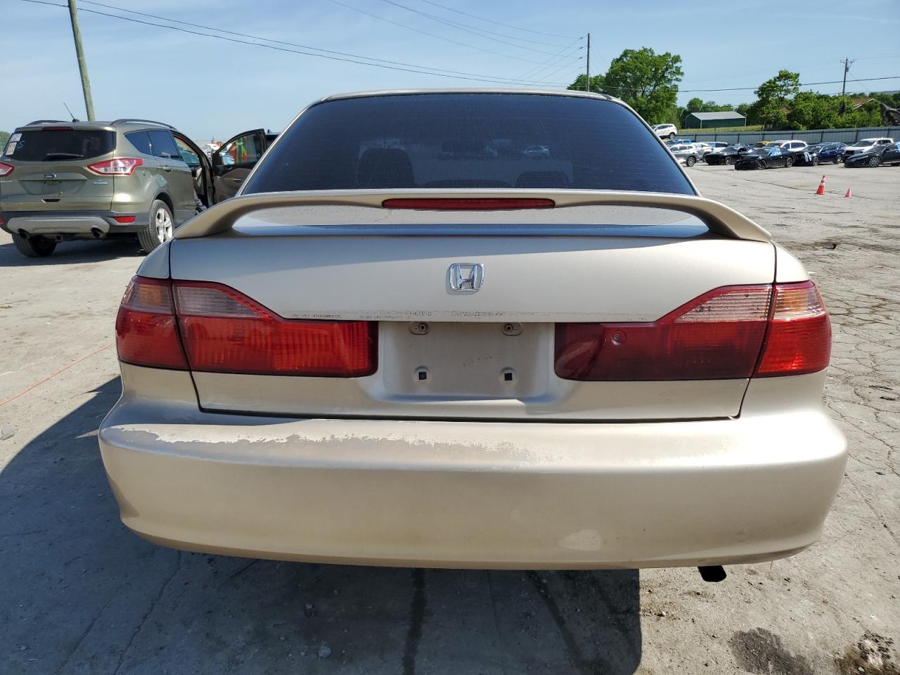 1HGCG5646YA054619 2000 Honda Accord Lx