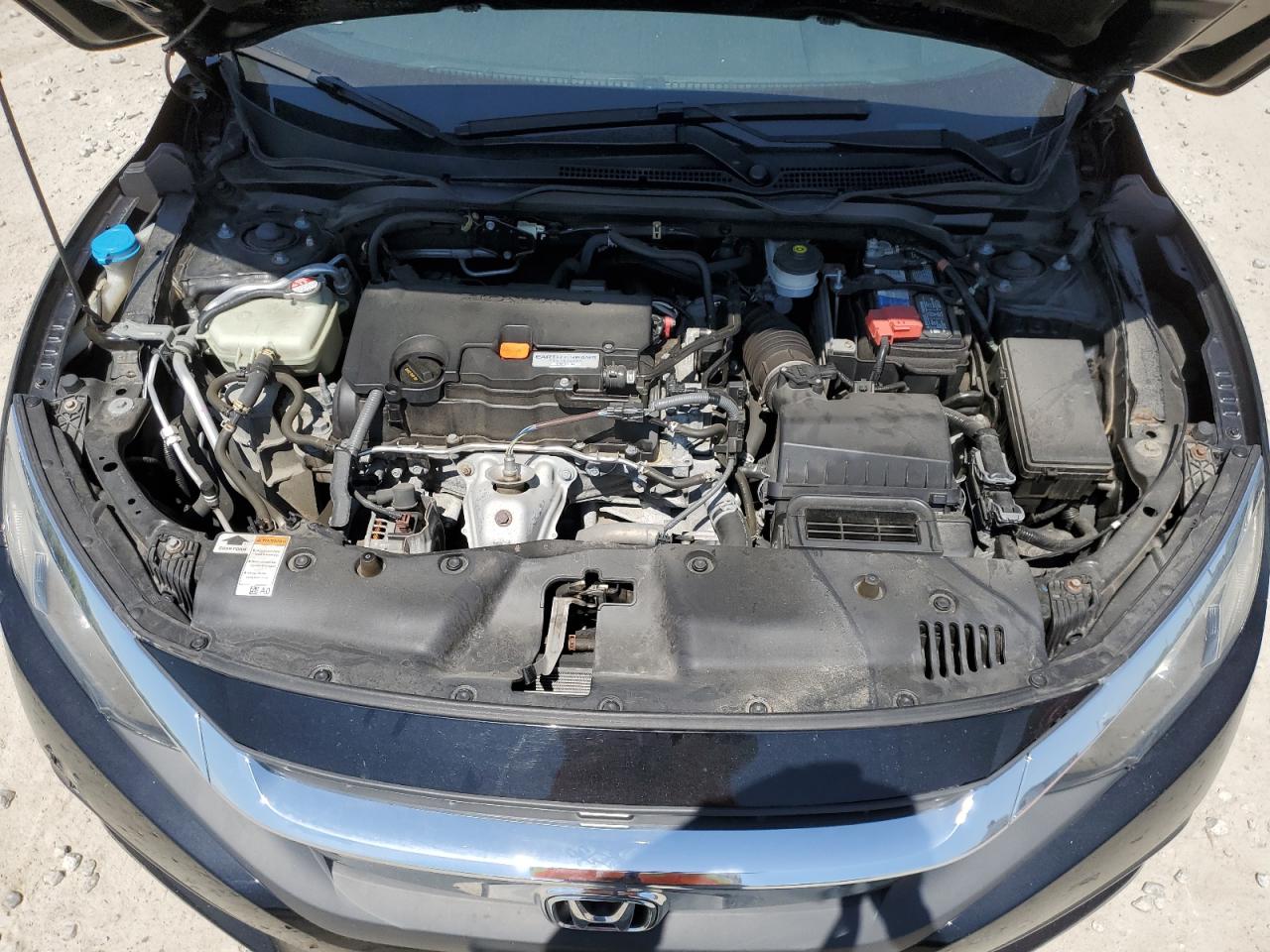 19XFC2F55JE202308 2018 Honda Civic Lx