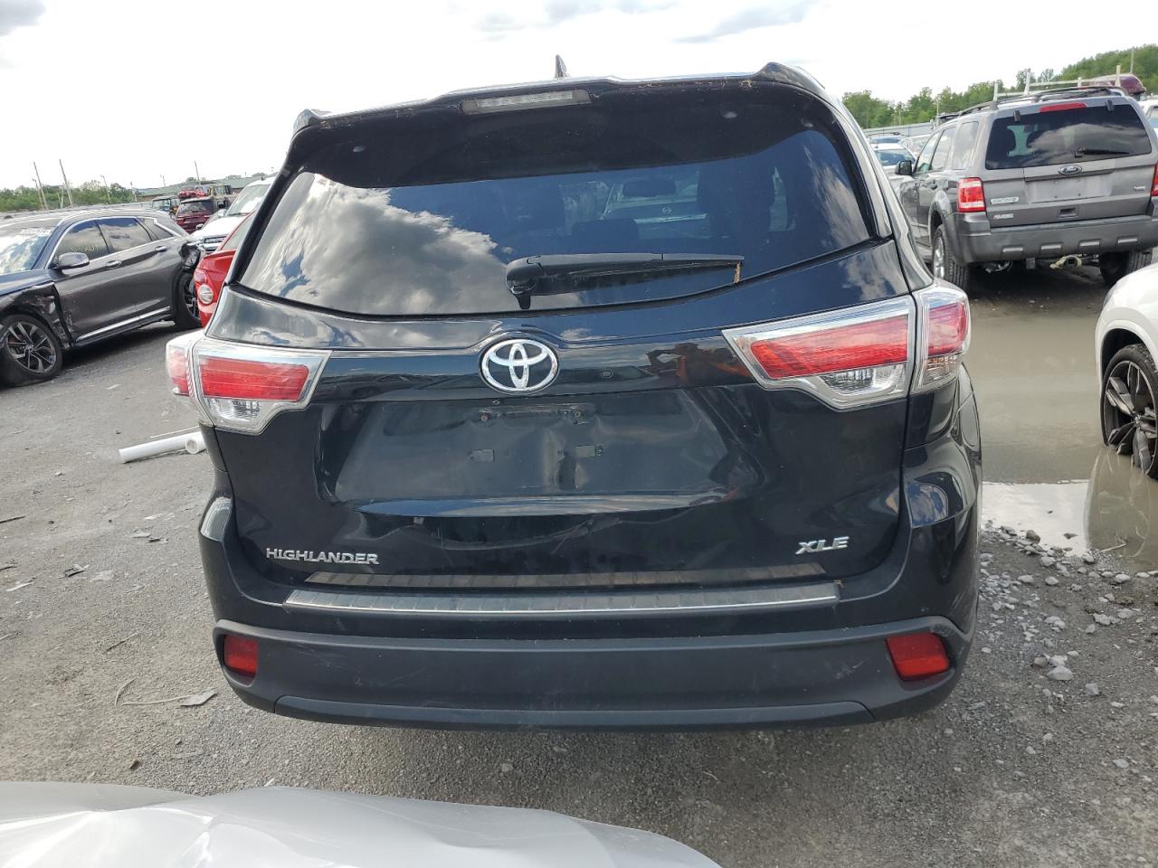 5TDKKRFH8ES020246 2014 Toyota Highlander Xle