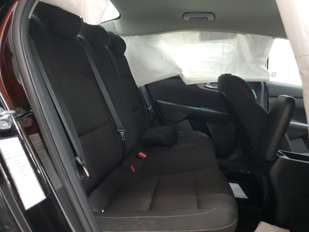 3KPF24ADXME339505 2021 Kia Forte Fe