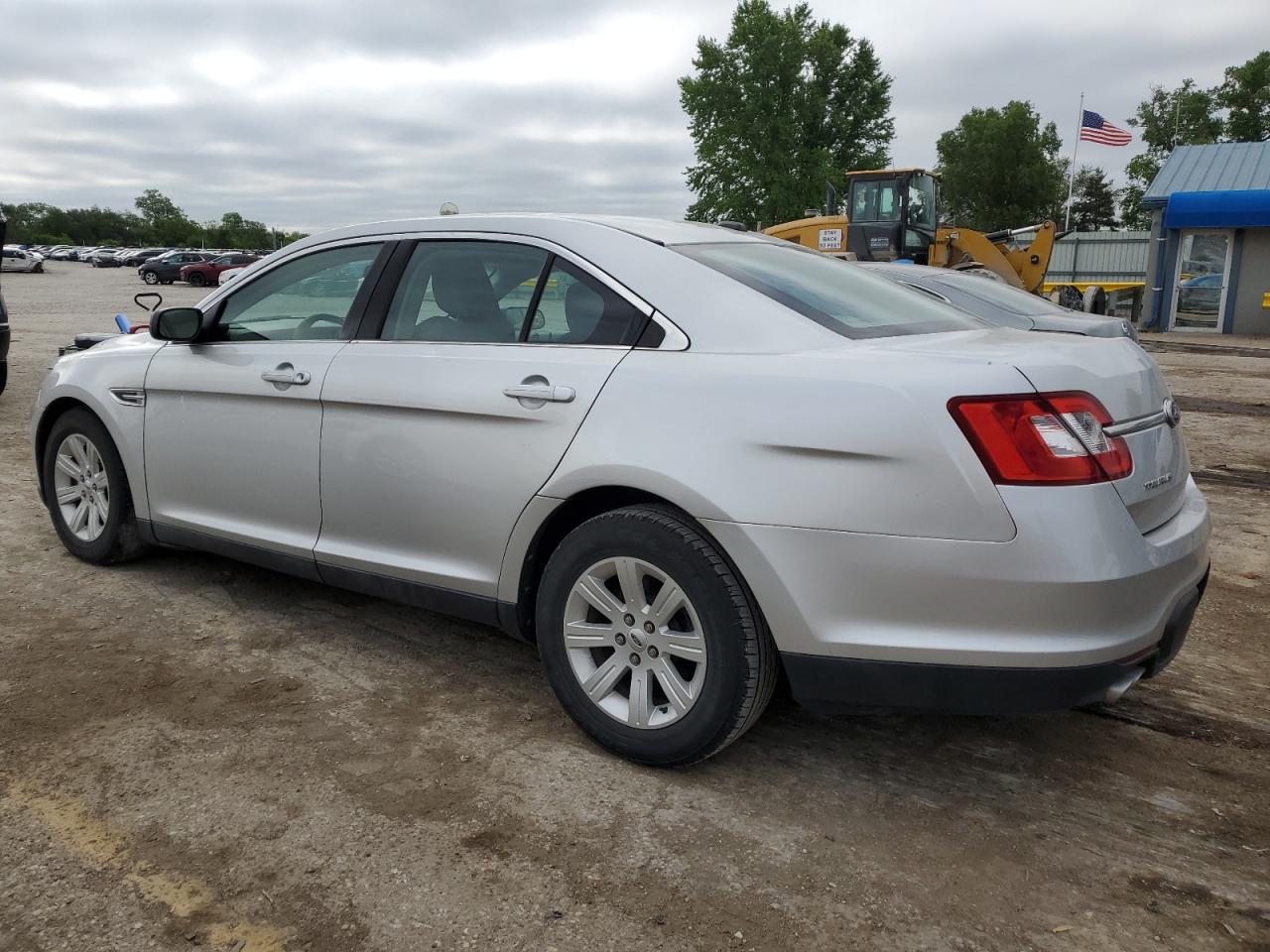 1FAHP2DW6BG116280 2011 Ford Taurus Se