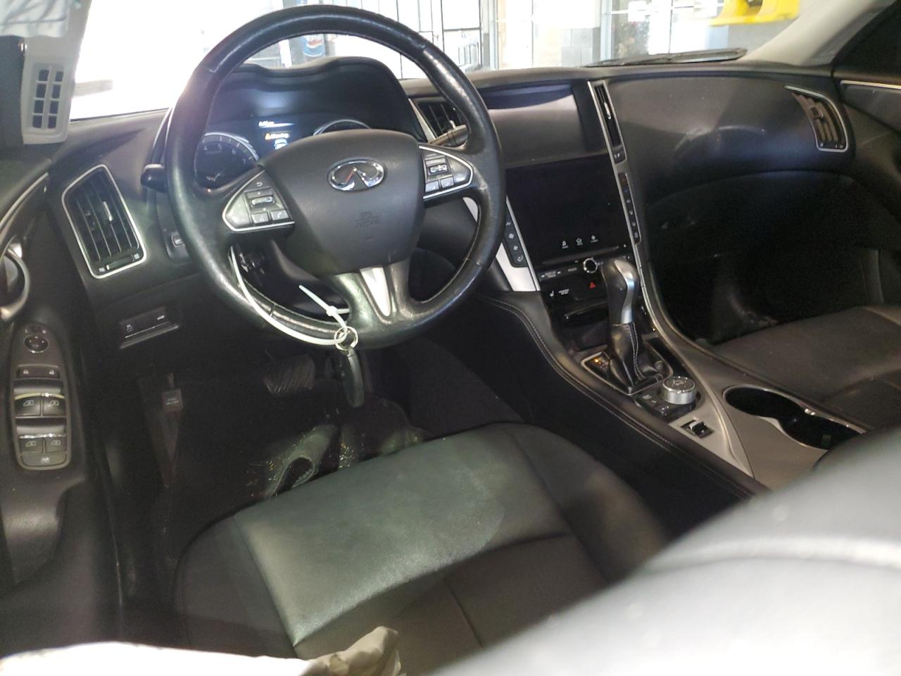 JN1EV7AR0GM343586 2016 Infiniti Q50 Premium