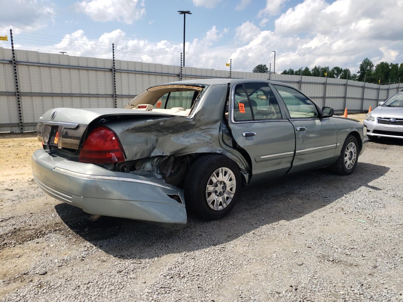 2MEFM74V86X636882 2006 Mercury Grand Marquis Gs