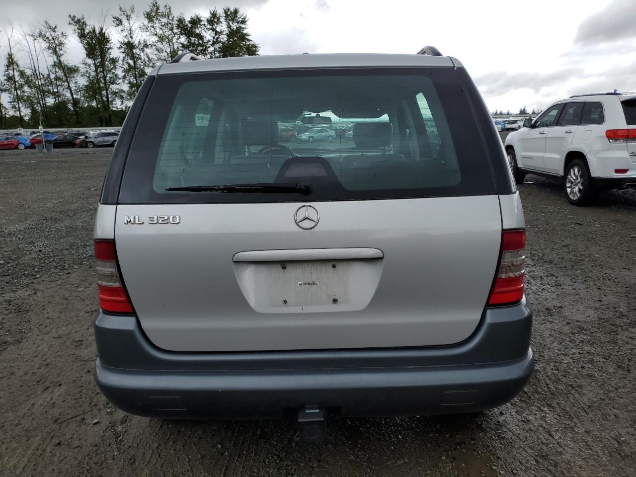 4JGAB54E8XA133221 1999 Mercedes-Benz Ml 320