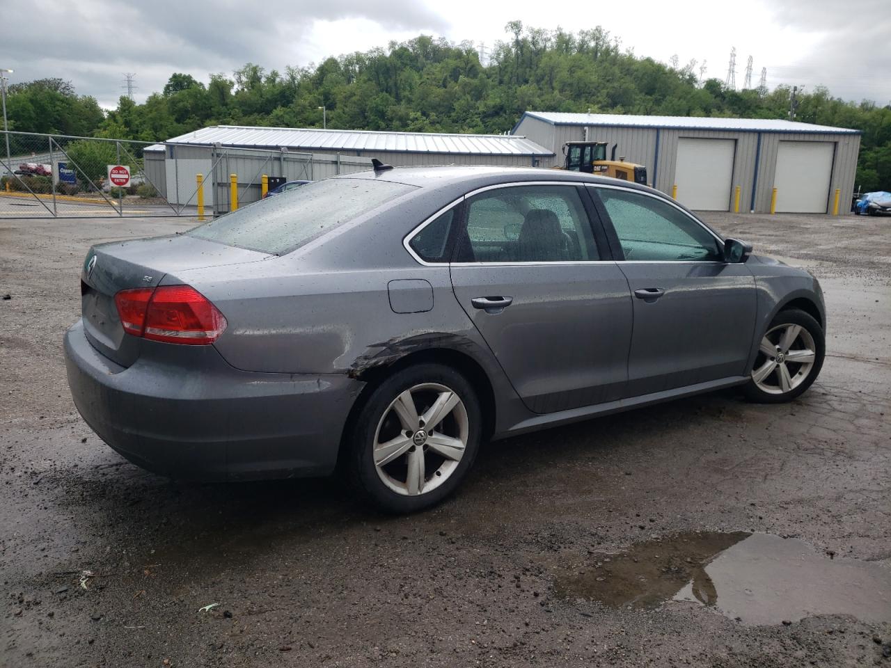 1VWBP7A3XDC017590 2013 Volkswagen Passat Se