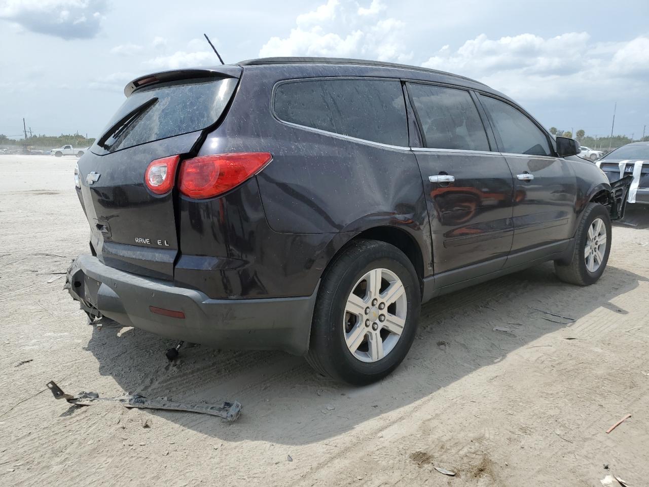 1GNLRGED7AS122245 2010 Chevrolet Traverse Lt