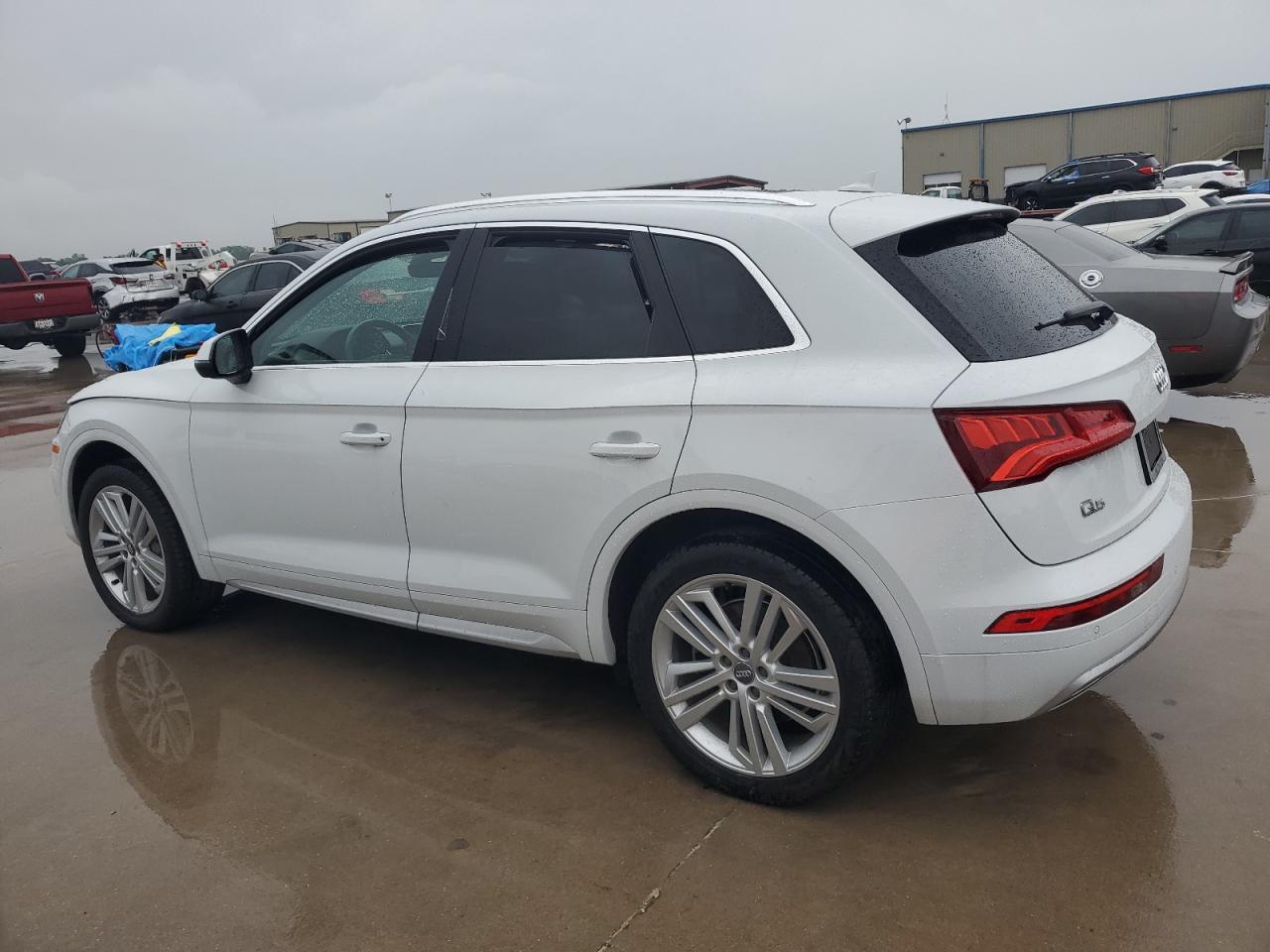 WA1BNAFY0K2043882 2019 Audi Q5 Premium Plus