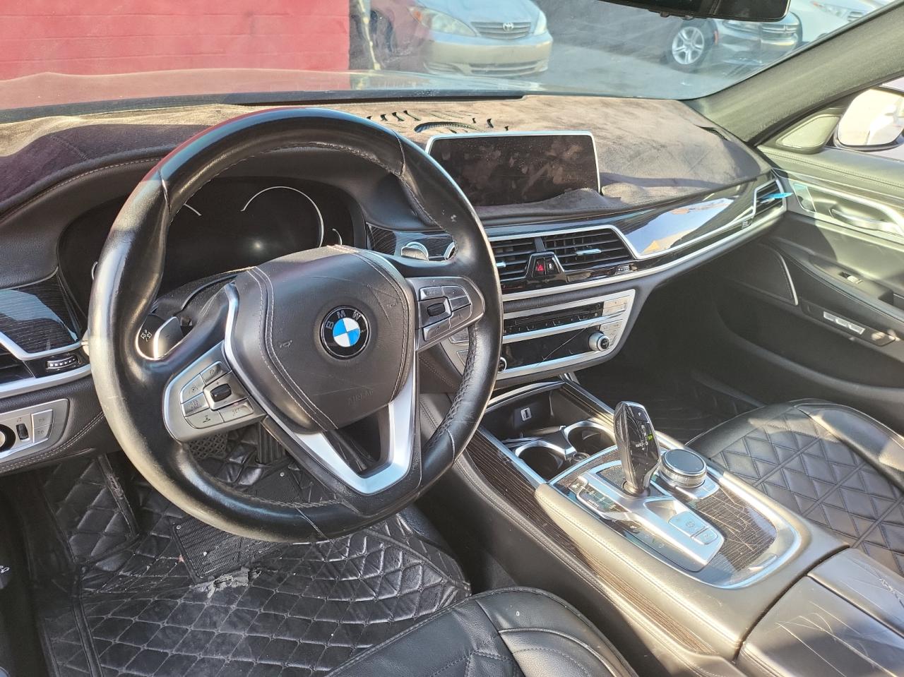 WBA7F0C57GGL99962 2016 BMW 750 I