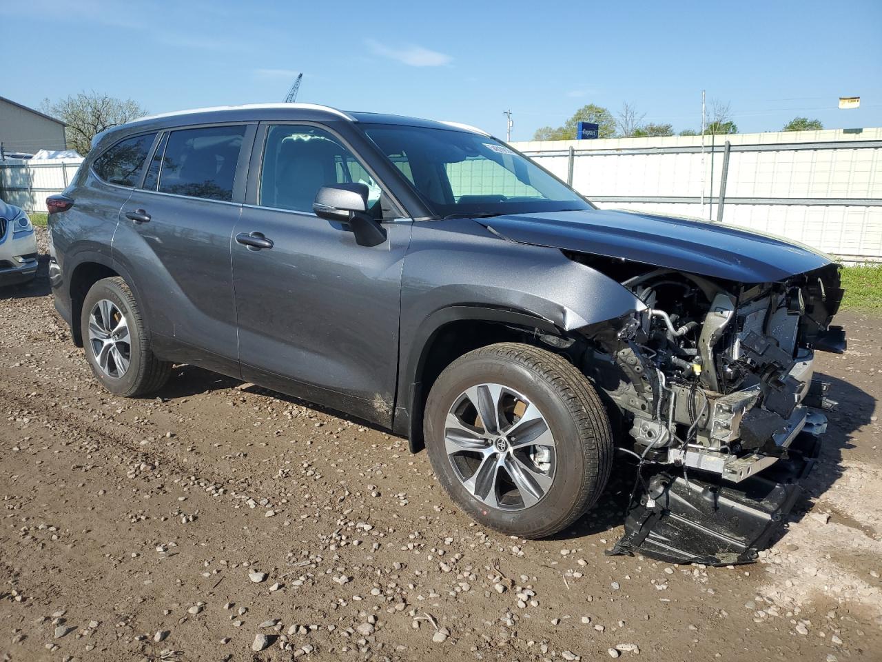 5TDKDRBH0RS535957 2024 Toyota Highlander Le