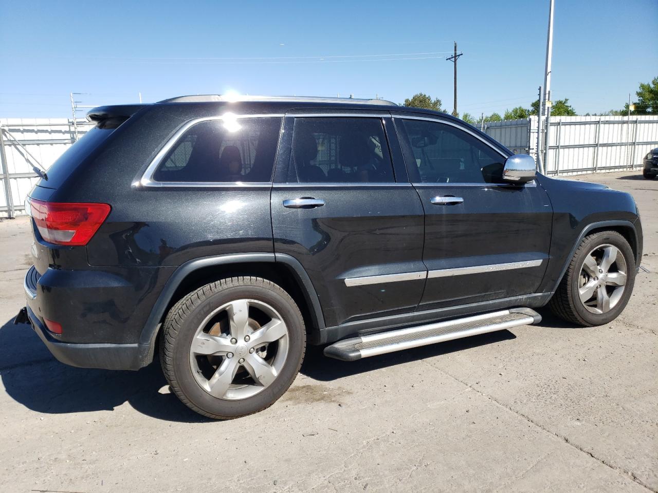 1C4RJFCT7DC641664 2013 Jeep Grand Cherokee Overland