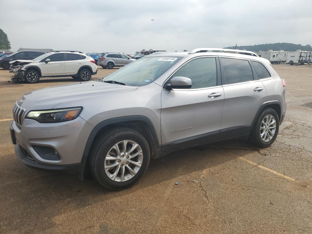 1C4PJLCB3KD172254 2019 Jeep Cherokee Latitude