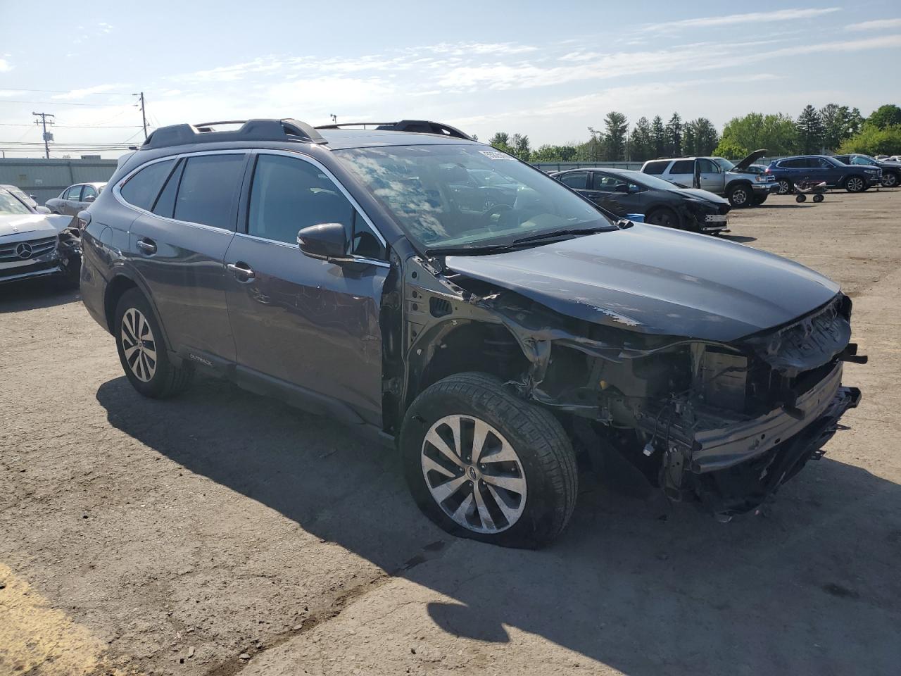 4S4BTAFCXN3225647 2022 Subaru Outback Premium