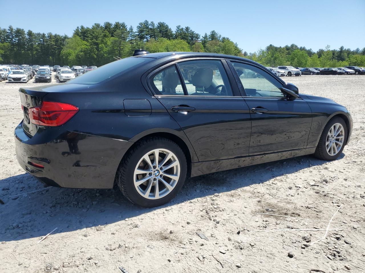 WBA8E5G32HNU44591 2017 BMW 320 Xi