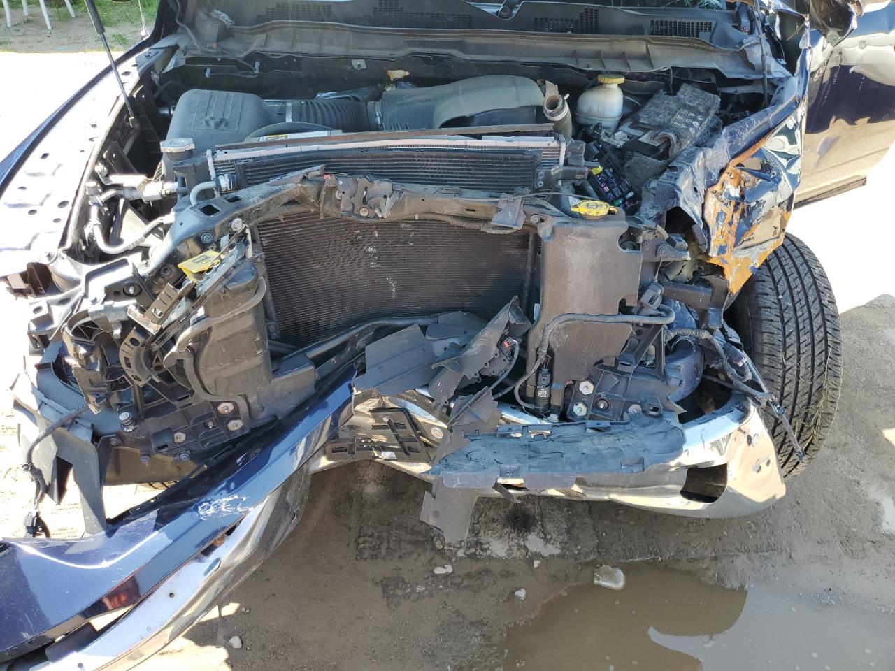 1C6RR7LG0HS858574 2017 Ram 1500 Slt