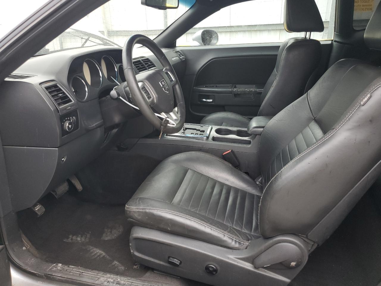 2B3CJ5DT0BH561987 2011 Dodge Challenger R/T