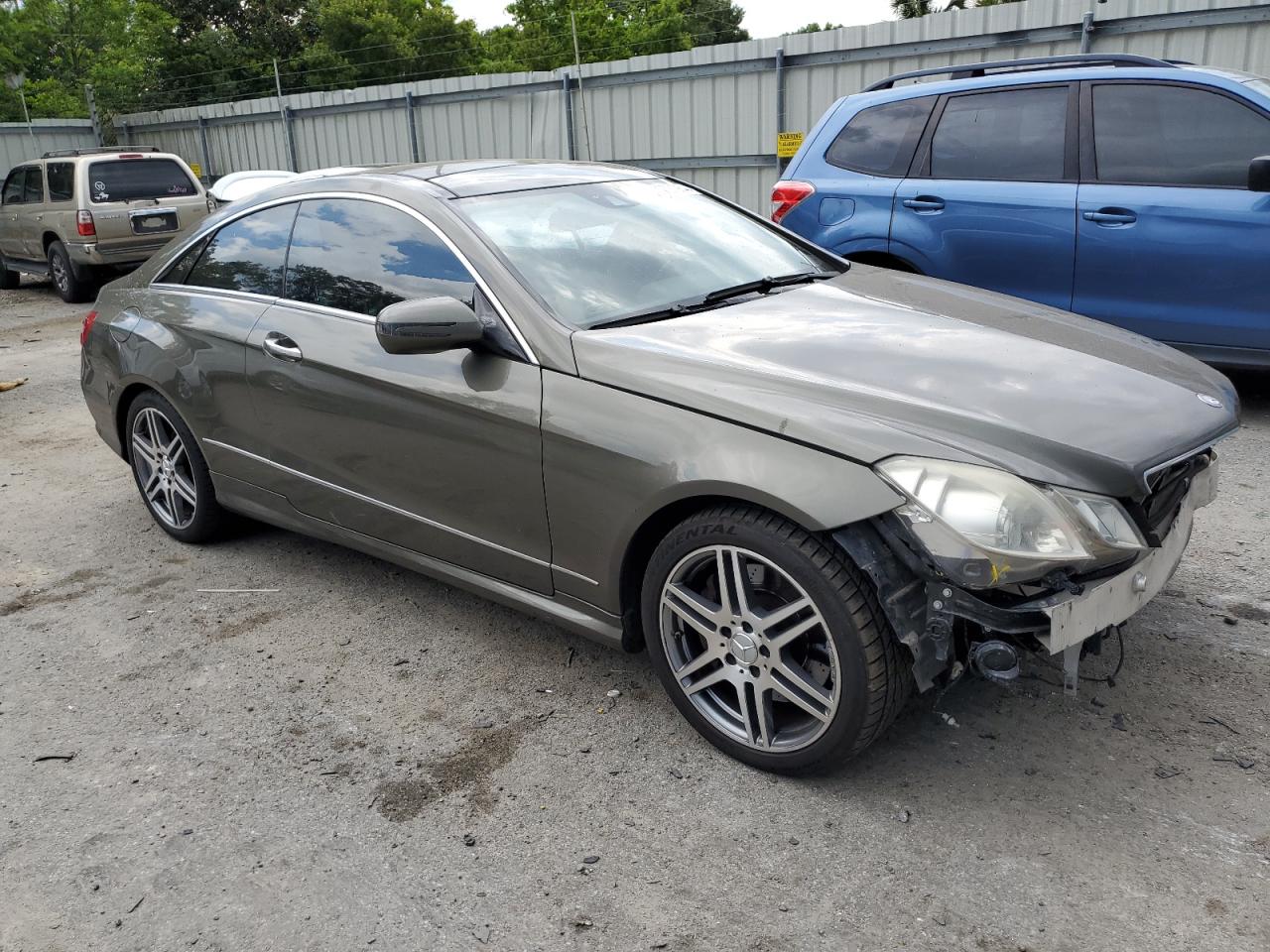 WDDKJ7CB1AF005093 2010 Mercedes-Benz E 550