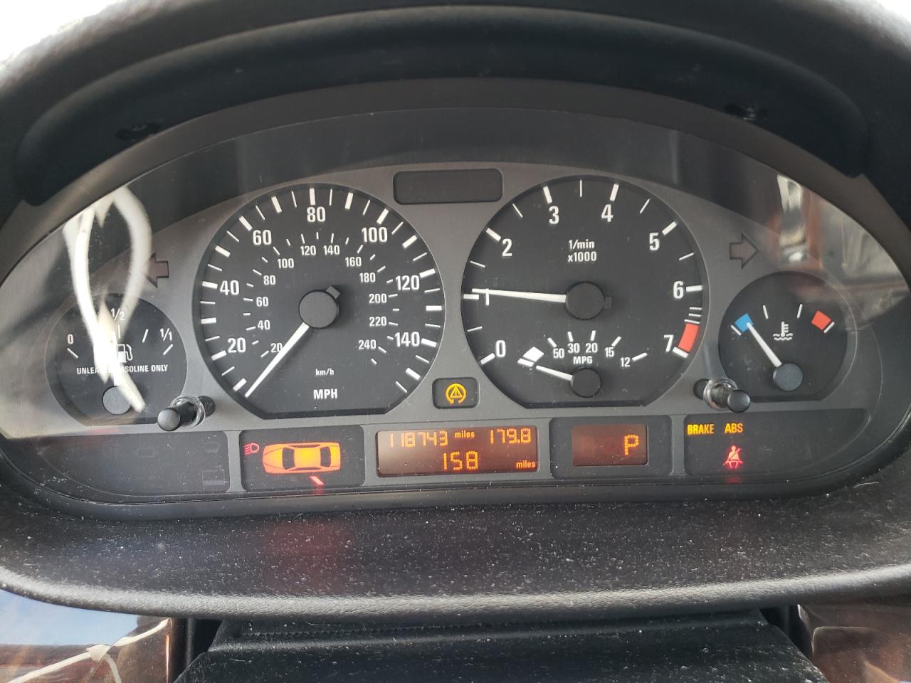 WBAEV33404KR26459 2004 BMW 325 I