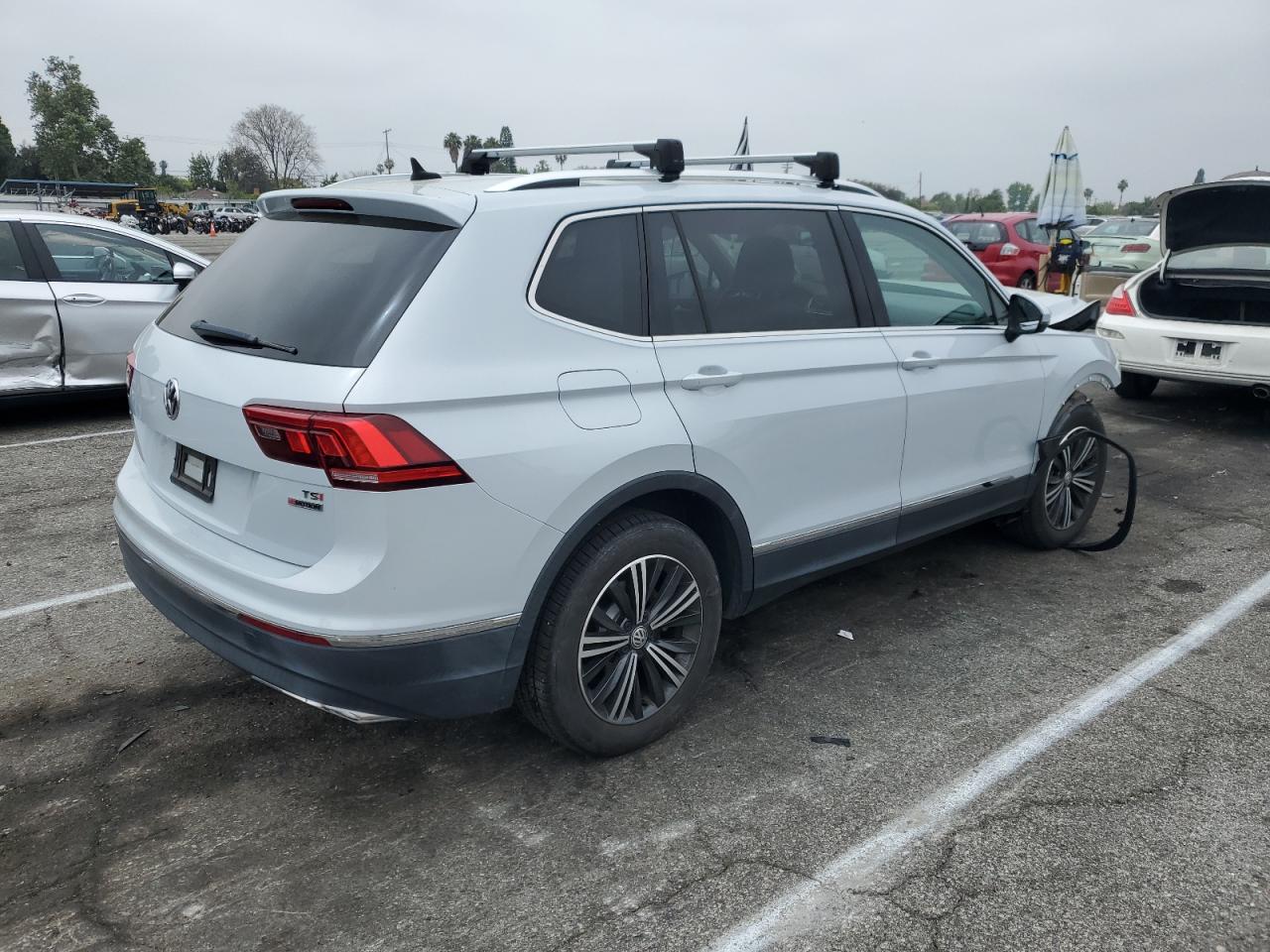 2018 Volkswagen Tiguan Se vin: 3VV2B7AX0JM192415