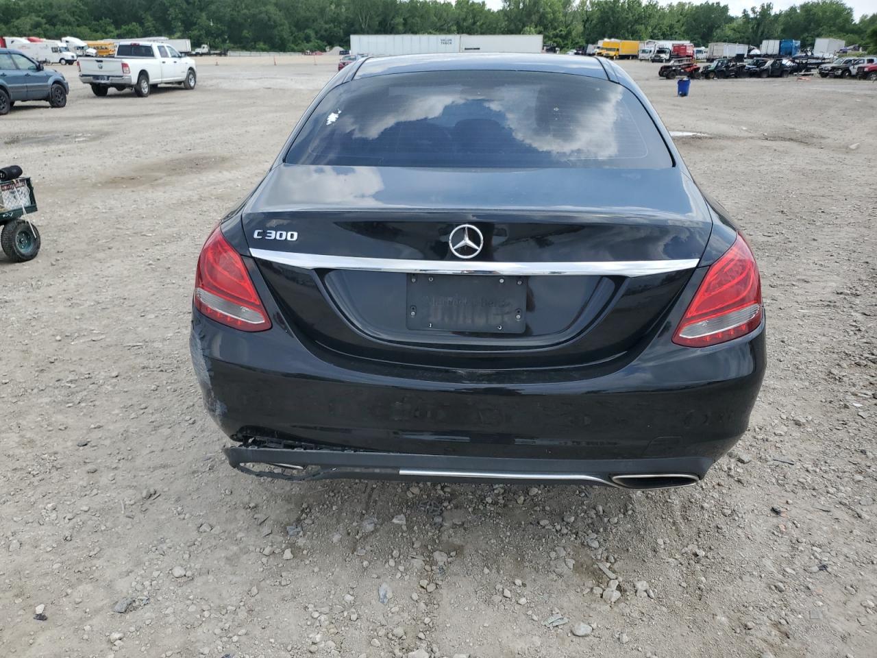 55SWF4JB9HU232611 2017 Mercedes-Benz C 300