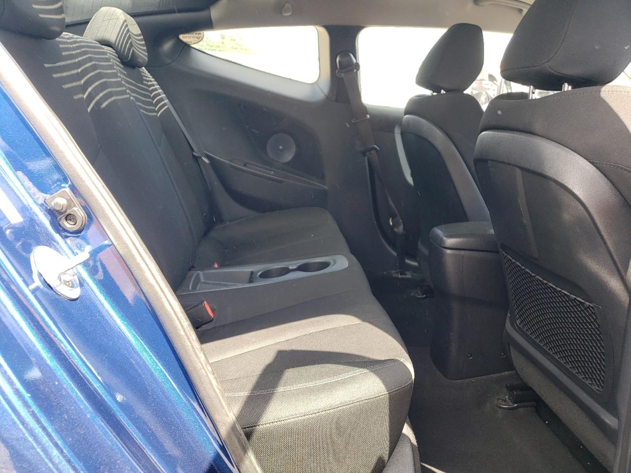 KMHTC6AD0HU304955 2017 Hyundai Veloster