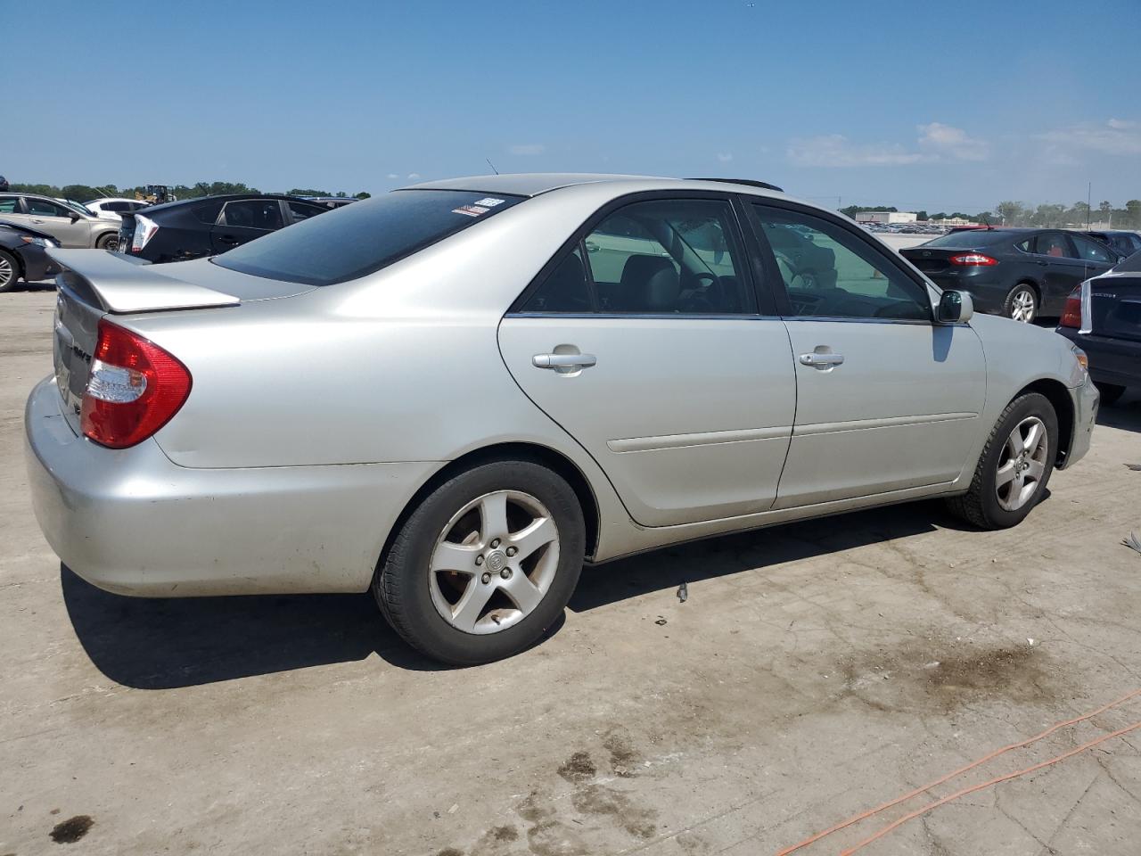 4T1BF30K93U561560 2003 Toyota Camry Le