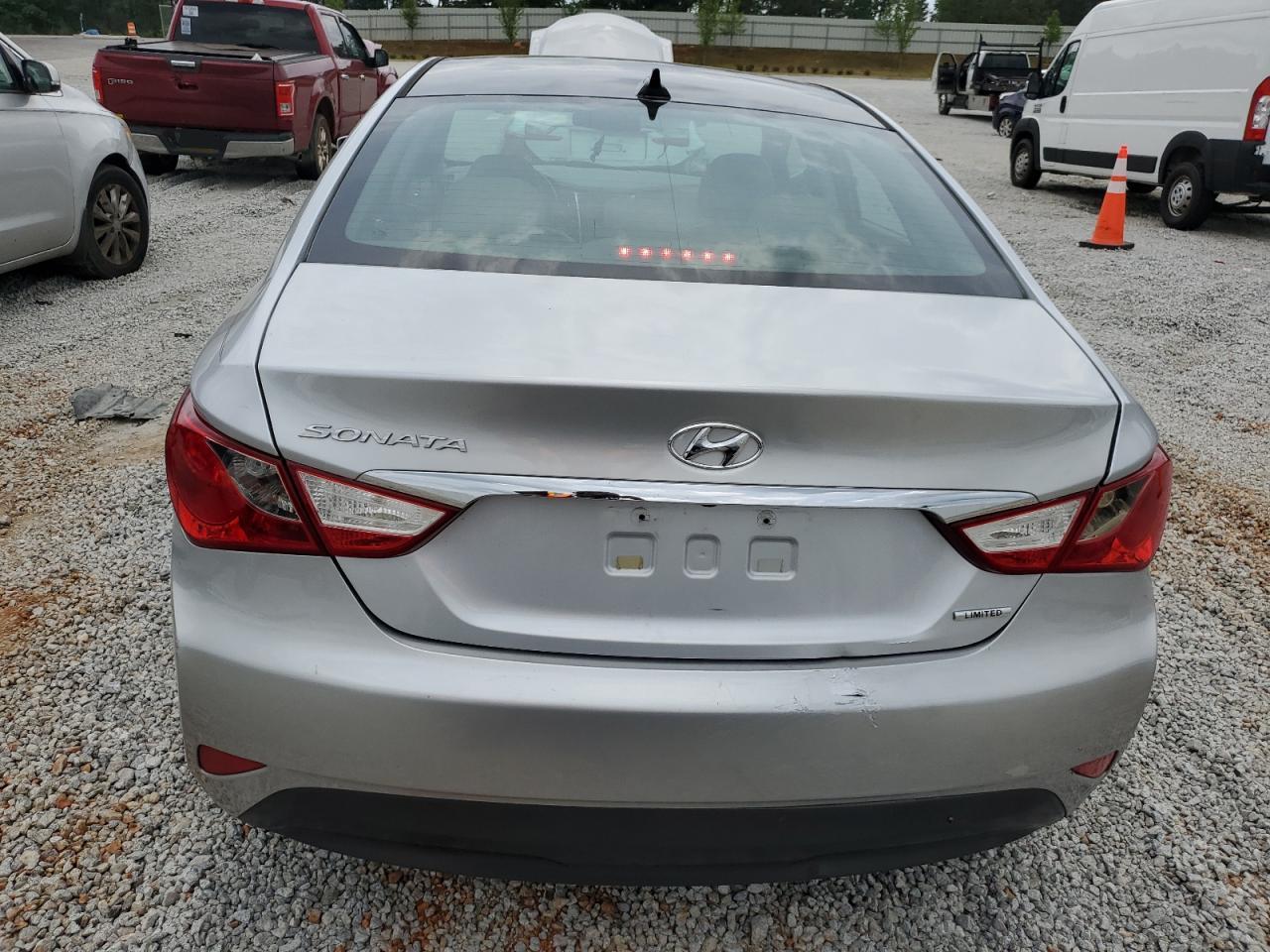 5NPEC4AC8EH832774 2014 Hyundai Sonata Se