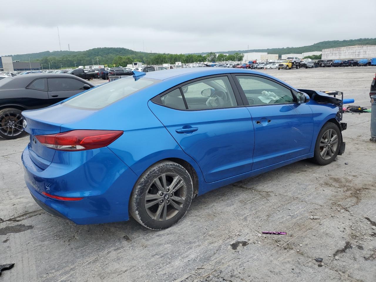 5NPD84LF7HH009097 2017 Hyundai Elantra Se