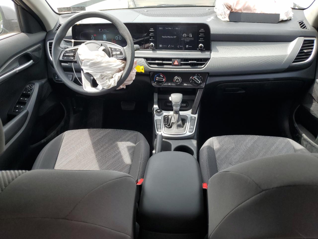 KNDEPCAA4R7582490 2024 Kia Seltos Lx